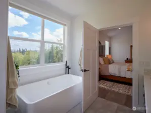 Primary Bathroom w/soaker tub