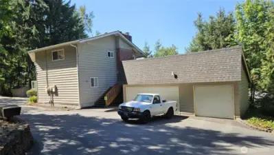 1921 Teresa Way