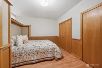Guest Bedroom.