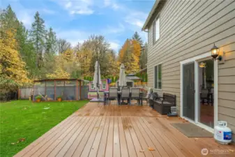 Back yard - new deck