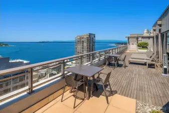 Rooftop deck