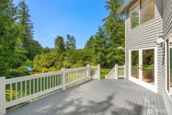 Large deck to relax and enjoy the afternoon sun.