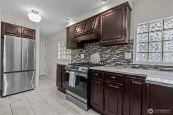 Kitchen w/ New Stainless Steel Appliances