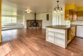 DINING ROOM ADJACENT TO KITCHEN
