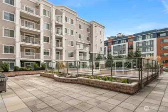 Ballard Place - Patio, Hot Tubs, Shower and BBQ