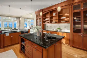 Looking at a NW angle to more of the custom Baywood kitchen cabinets.