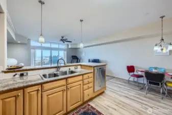 Enjoy stunning Tacoma views right from your kitchen!