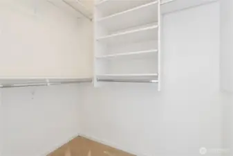 Walking Closet
