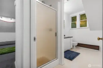 2nd floor bath