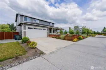 Welcome home to this large like-new 2021 home!