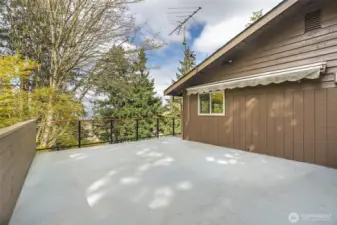 Upper deck with beautiful views of the Sound and Olympics