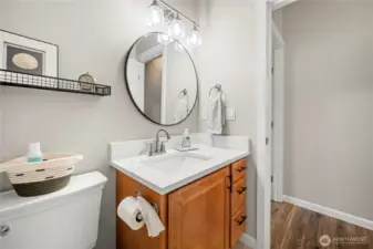 Full size bathroom second view