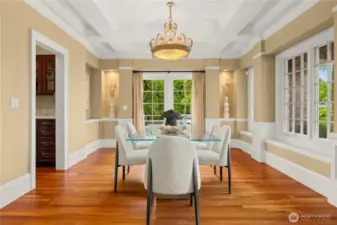 Dining room with access to the lovely gardens.