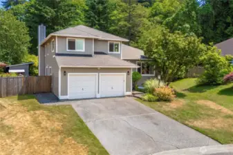 Charming Front Yard Showcasing Excellent Curb Appeal!