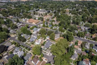 3 blocks to Whitman College