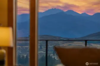 The views rival world famous Sun Mountain Lodge!