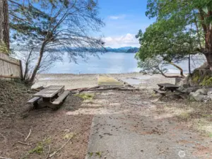 Hood Canal access too!