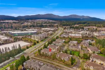 Excellent location with mountain views in every direction