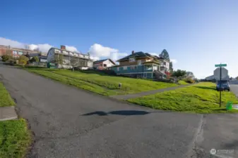 Looking at the corner of Fillmore and 13th St at this large parcel and home.