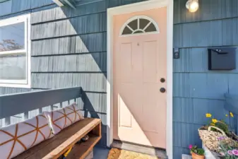We love a covered entryway for those drizzly PNW days.
