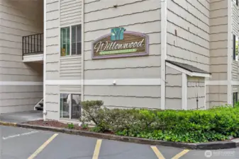 This well maintained condo has affordable dues covering water sewer and garbage!
