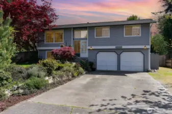 Welcome to this charming 3-bedroom, 2.5-bath home nestled in a quiet cul-de-sac on a spacious 1/3-acre lot.