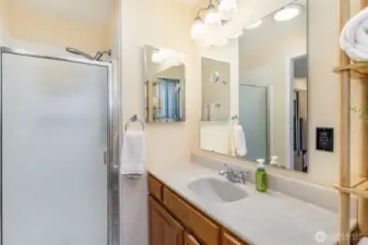 3/4 primary en-suite with all the necessities.