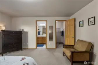 With an en suite and walk in closet, what more could you ask for?