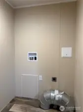 Washer & Dryer Hookups