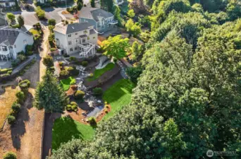 Treyburn Heights is in the catchment area of the acclaimed Northshore School District.