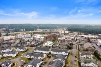 Close to JBLM, I-5 and shopping