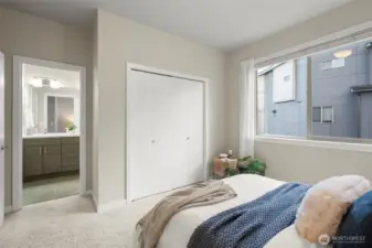 Bedroom Upstairs w/ Jack & Jill Full Bath