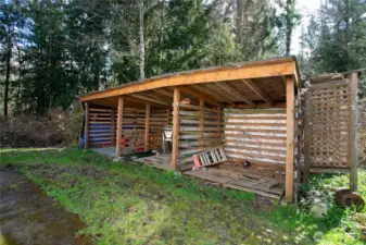 Wood shed