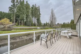 Enjoy the clubhouse's ample outdoor space with relaxing views.