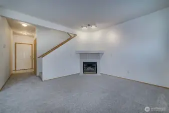 Great rm from entry.