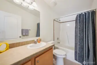 Shared Full Bathroom- hardly ever used!