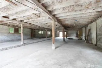 Spacious and accessible from both ends as well as access to the back of the property and creek.