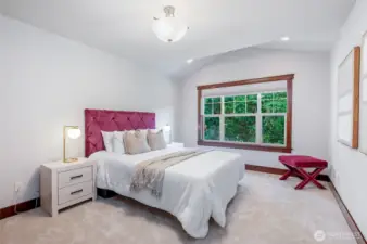 Another lovely bedroom