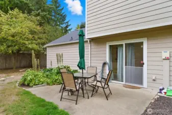 Patio space-perfect for entertaining!
