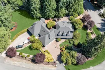 Property is fully fenced and gated. Car enthusiasts & hobbyists will love the expansive garage capacity-space for up to 7 cars. 2nd garage has RV doors & car lift & fully equiped gym.