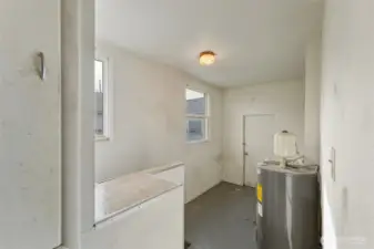 Stairs to Utility Room - 444 ½