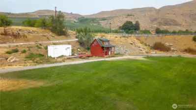 Cabin four (red)with bath house-toilets and showers