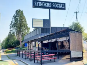 Movies, pizza, libations just two blocks away