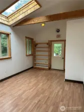 Master bed