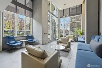 Entrance foyer with 24 hour concierge desk attendant