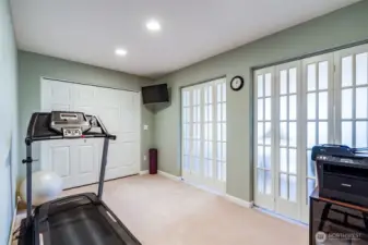 Additional lower level washer and dryer in the closet.