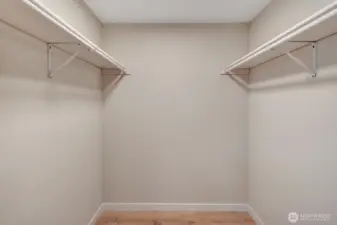 Large primary bedroom walk-in closet.