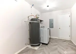 Laundry room, washer and dryer stay