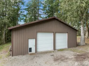 This is the large detached shop/garage/barn.