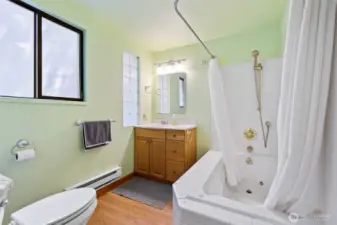 Cabin 1 Full bath